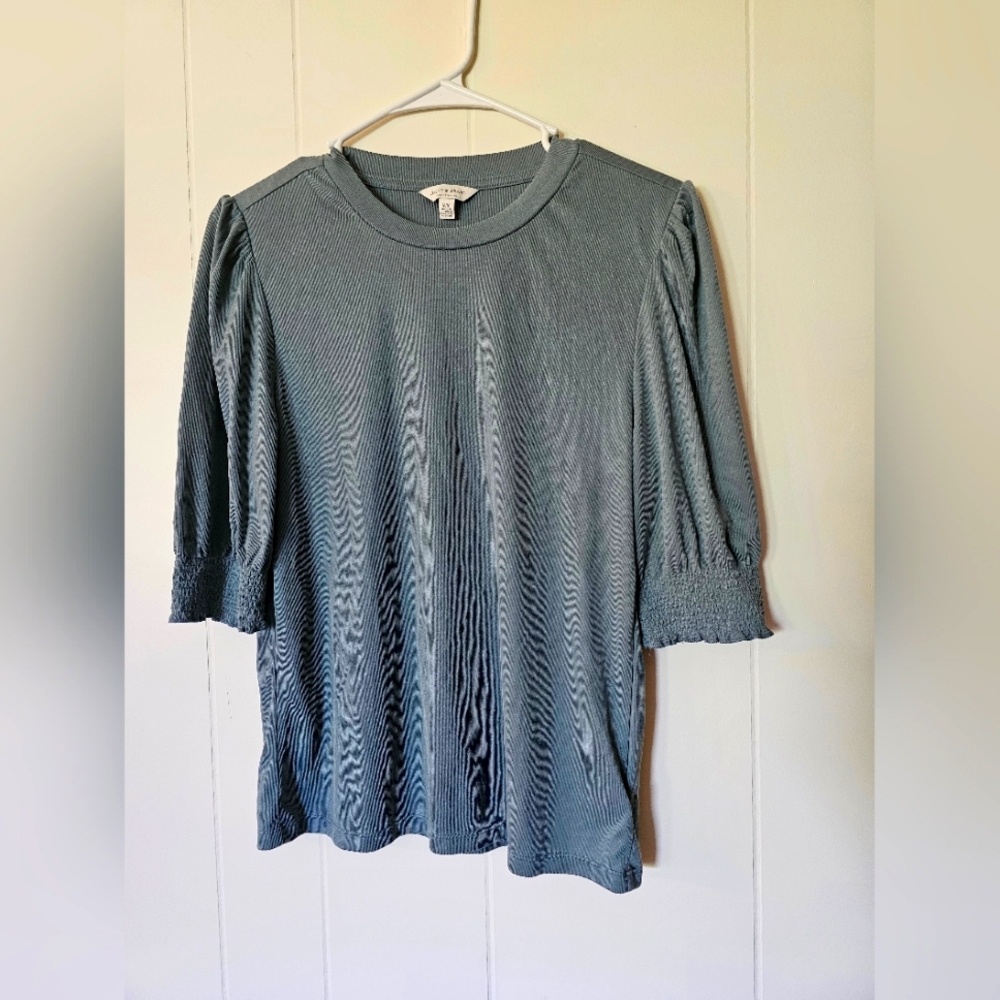 Womens m lucky brand blue top
